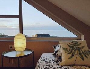 4 soverom, strykejern/-brett, reiseseng for barn og sengetøy