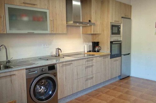 Newly renovated rural house in Canedo with terrace
