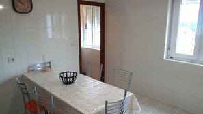 Dining - Flat 1,5km from Carnota Beach (Carnota)