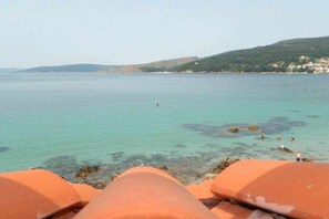 Beach - Cottage with terrace in O Pindo (Pindo, O)