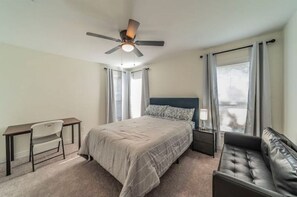 4 camere, una cassaforte in camera, Wi-Fi gratuito, lenzuola