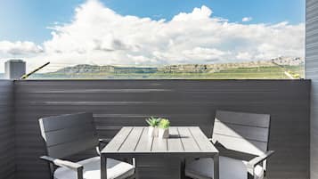 Superior Apartment | Terrace/patio
