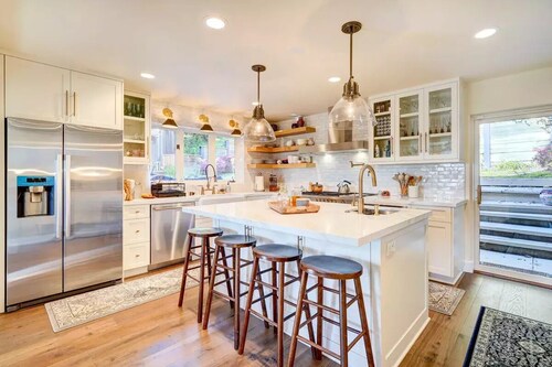 Elegant Bay Area Escape Oakland Hills Views, Chef's Kitchen, Claremont Hotel