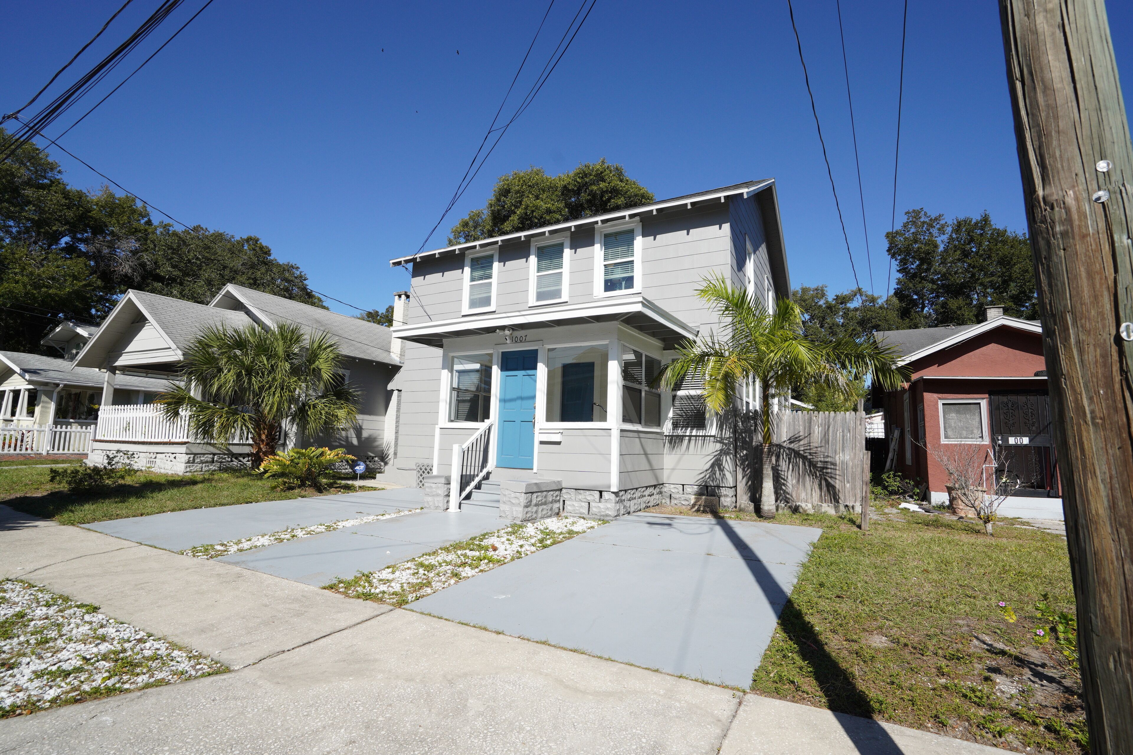 ☀️ Boho House ☀️ near Downtown 🌴 Spacious, Bright 🌴 Patio, Grill, Free Parking