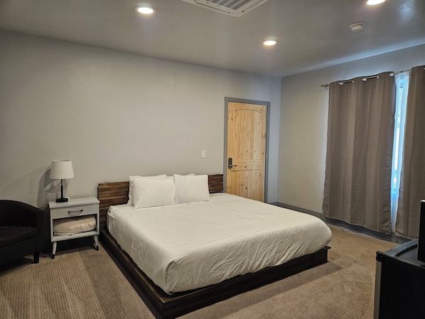 Cortinas blackout, wifi gratis y ropa de cama 