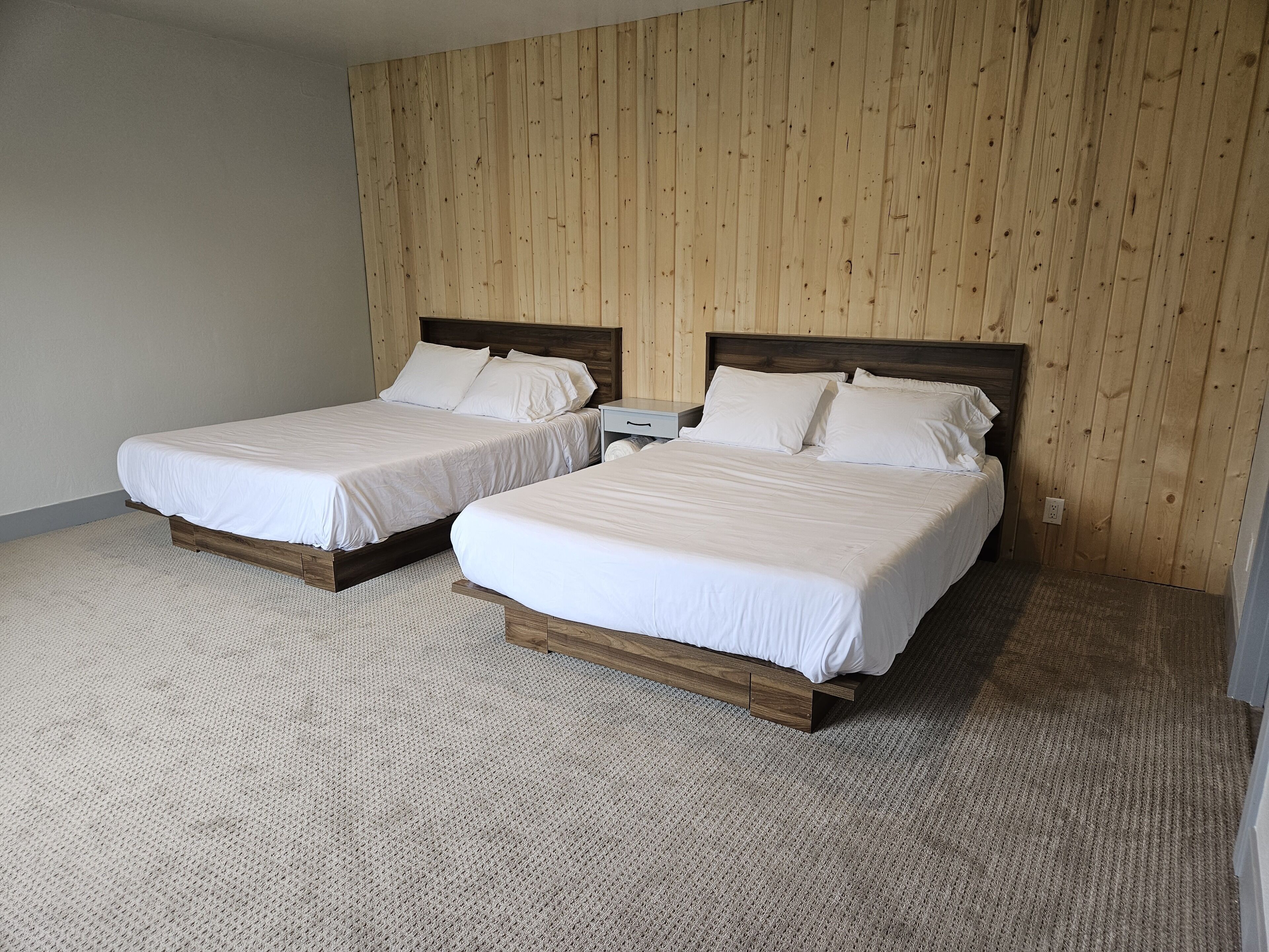 Cortinas blackout, wifi gratis y ropa de cama 