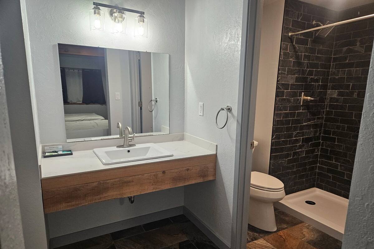 Double Room | Bathroom