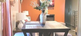 The Floral Cottage Three Bedrooms One Bath