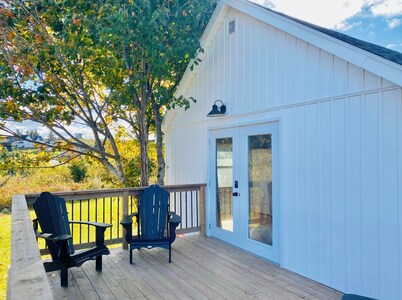 Cottage #2 - 2 bedroom - family & pet friendly!