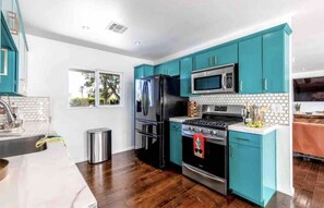 Private kitchen - The Famous Cliff House  (La Quinta)