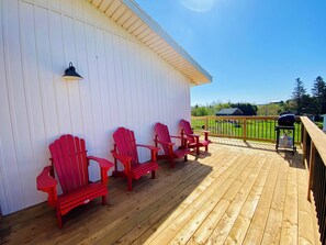 Terrace/patio - Cottage #4 - 2 bedroom - family & pet friendly! (French River)