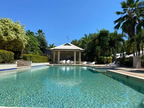 Tranquil Bali-Style 4Br Lux Beachside Townhouse