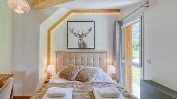 3 chambres, fer et planche à repasser, lit parapluie, Wi-Fi gratuit