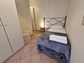 House | 2 bedrooms - Mezzo 8 in Firenze With 2 Bedrooms and 1 Bathrooms (Florence)