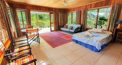 Beautiful Island Bungalow right by the Water