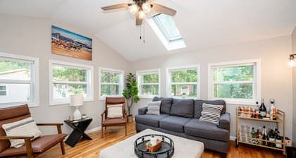 Close to SPAC, Saratoga Race Track & Downtown