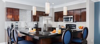 Aug 13-17: Beautiful Worldmark Family Suite 5 minutes from Disneyland!