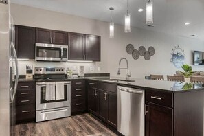 Fridge, microwave, oven, stovetop