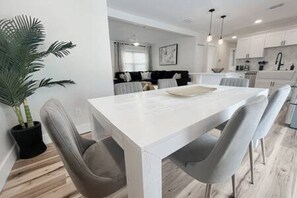 Dining - 4107 W Wallace Ave · Stunning Modern 4/2 Pool Home! (Tampa)