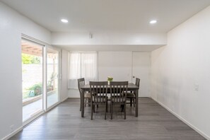 Dining - 4 Bedroom, 2.5 bath, Yard, Pets (West Covina)