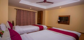 Triple Room | Free WiFi, bed sheets - MeroStay 143 Hotel RP (Kathmandu)