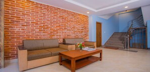 Interior entrance - MeroStay 143 Hotel RP (Kathmandu)