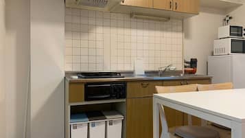 Apartment | 2 bedrooms, blackout drapes, iron/ironing board, free WiFi