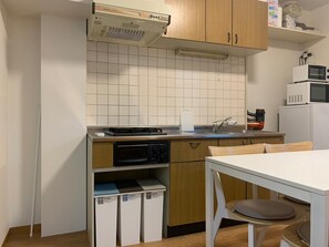 Apartment | 2 bedrooms, blackout drapes, iron/ironing board, free WiFi