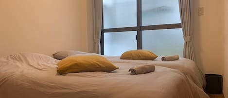 Apartment | 2 bedrooms, blackout drapes, iron/ironing board, free WiFi