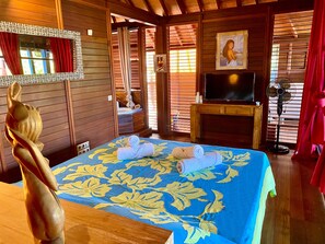 2 chambres, fer et planche à repasser, Wi-Fi gratuit, draps fournis
