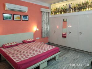 3 habitaciones, wifi y ropa de cama 