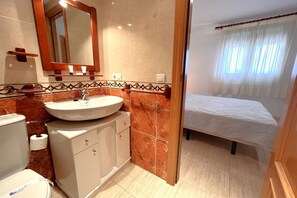 Duschwanne, Bidet