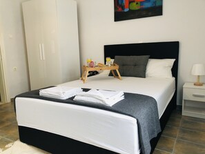2 Schlafzimmer, Bügeleisen/Bügelbrett, Reisekinderbett, kostenloses WLAN