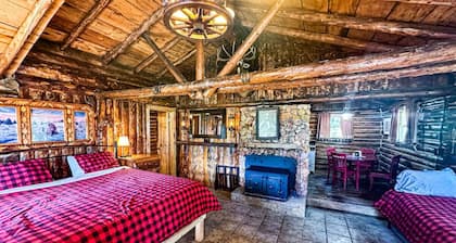 The John Wayne Cabin at Angel Valley Ranch