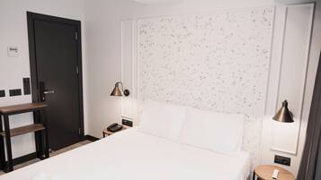 Soundproofing, free WiFi, bed sheets