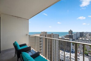 Property grounds - Beautiful 2 Bedroom Quay Condo with Linen Service! (Ocean City)