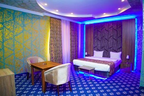 Superior Room | 1 bedroom, in-room safe, desk, blackout drapes
