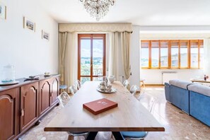 Dining - Cozy central luxury apartment with 8 pax in Cagliari
(Cagliari)