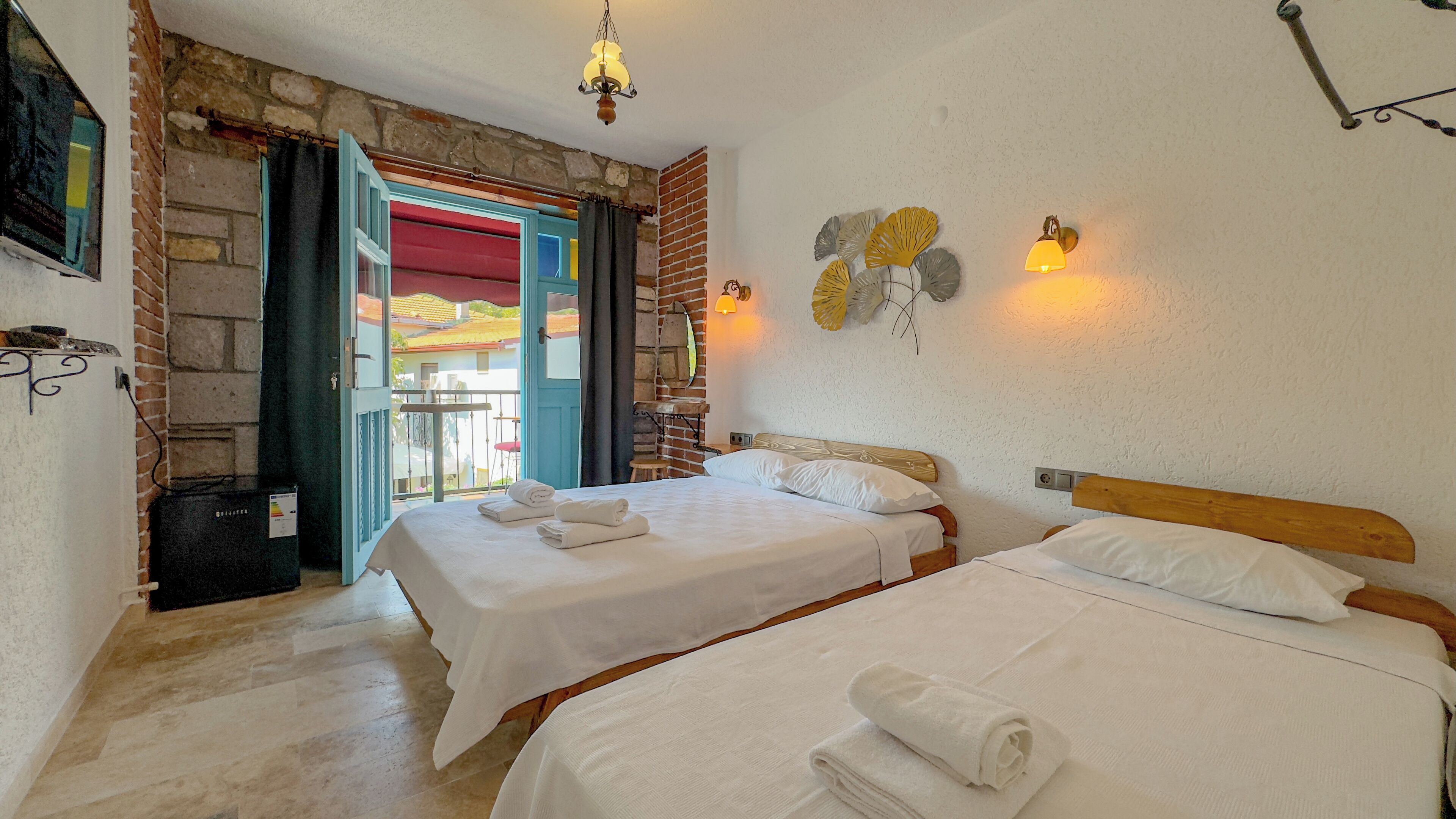 Standard Triple Room | Balcony