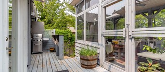 Charming 3-Bedroom Barrie House with patio & Backyard