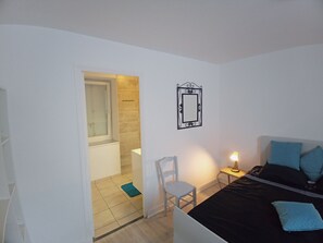 1 bedroom, bed sheets - Très bel Appartement Pour 2 à 3 Personnes Proche mer (Kerlouan)