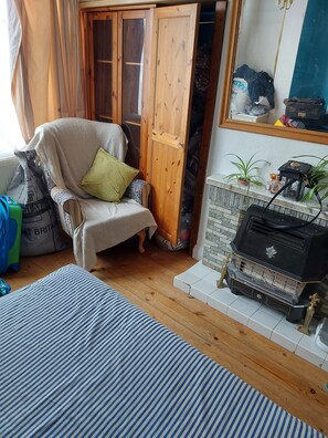 1 habitación, wifi y ropa de cama 