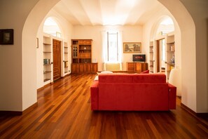 TV, books