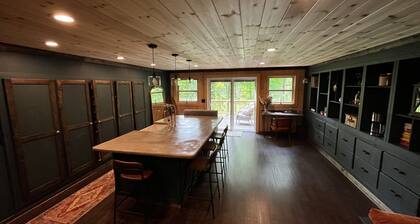 Step into Pure Michigan- Snowy 60 Acres- 15 min from Boyne Mountain 🎿⛷️