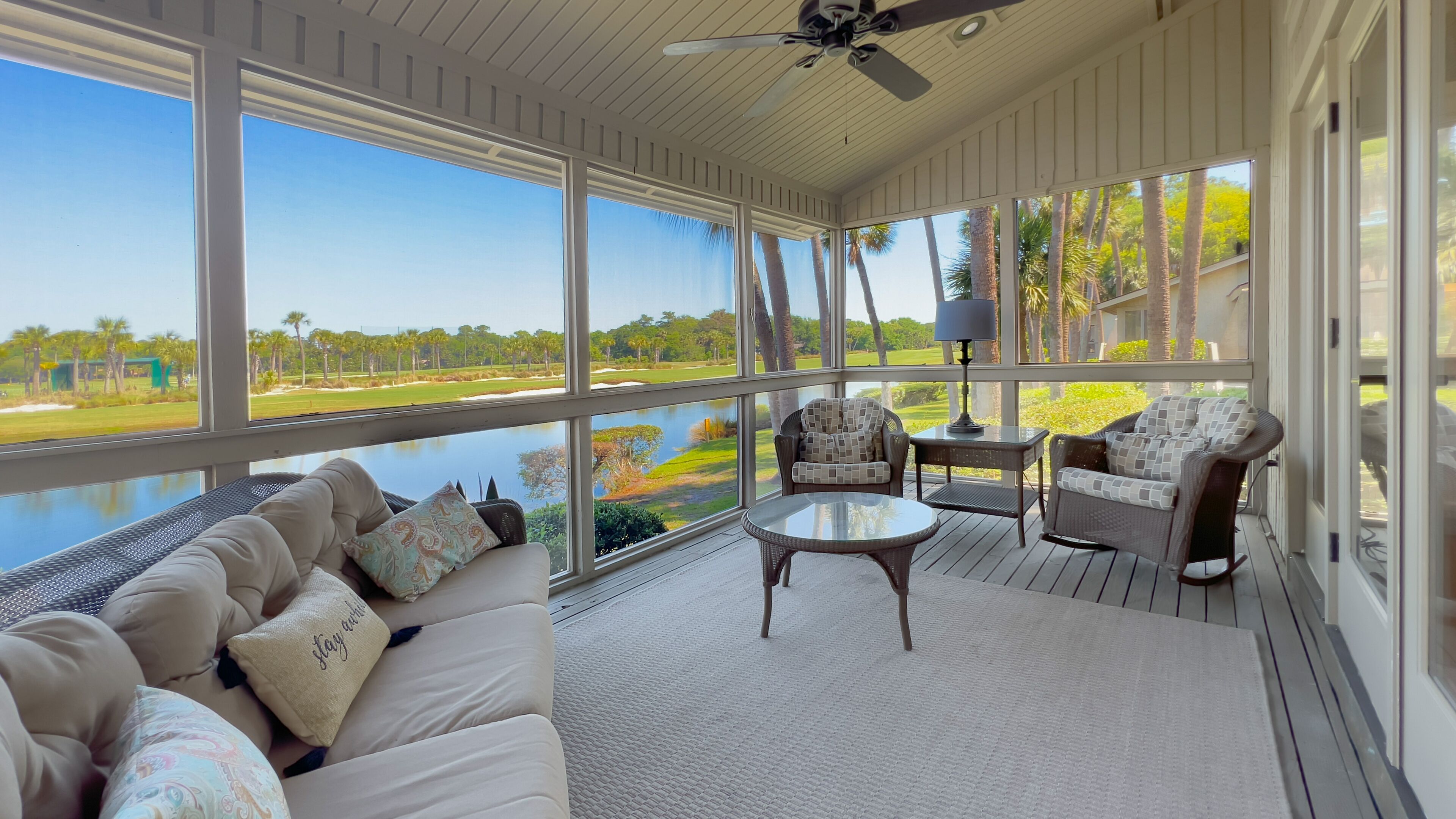 Newly remodeled 3-Bdrm villa w/ lagoon and golf views, steps from beach