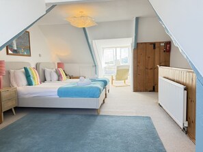 3 Schlafzimmer, Bügeleisen/Bügelbrett, Reisekinderbett, kostenloses WLAN