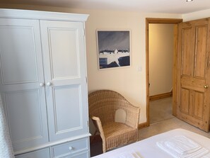 4 chambres, fer et planche Ă repasser, lit parapluie, Wi-Fi gratuit