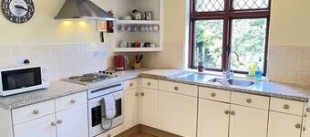 Stratton Vow - a house that sleeps 8 guests in 4 bedrooms