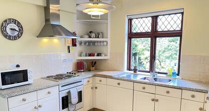 Stratton Vow - a house that sleeps 8 guests in 4 bedrooms