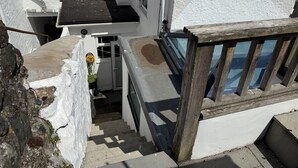 Property grounds - Treholme - a cottage that sleeps 6 guests in 3 bedrooms (St Ives)